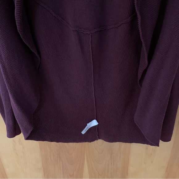 Express Cardigan - Picture 7 of 10